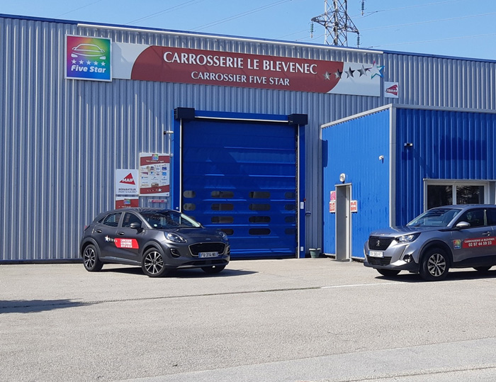 Carrosserie proche de Grand-Champ